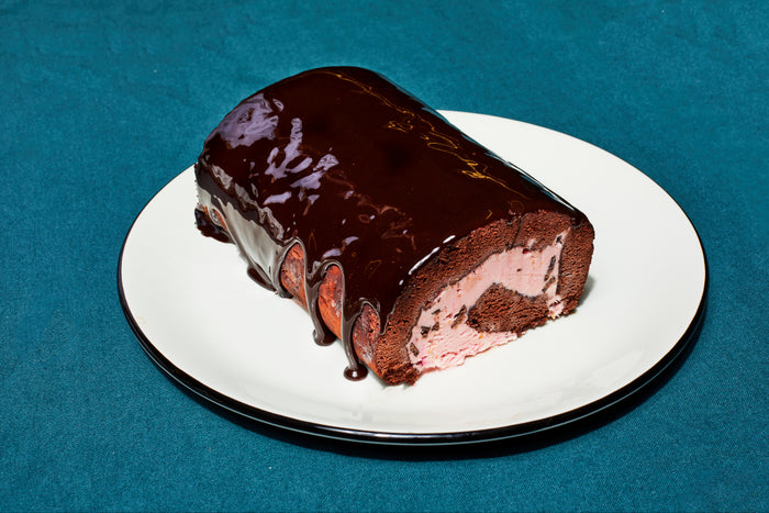 Side view of ice cream roll cake